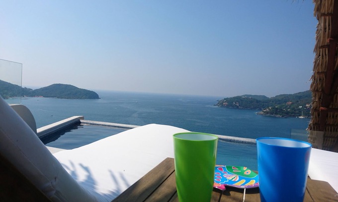 Ixtapa - Zihuatanejo Condo | Luxurious penthouse at La Ropa beach the most spectacular view