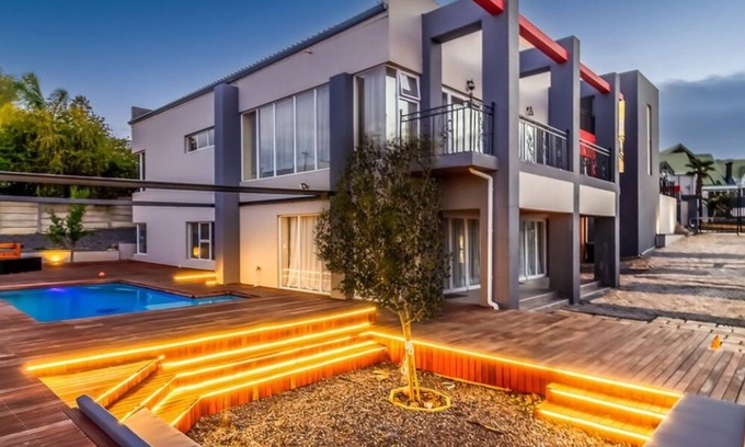 Eikenbosch Villa | Luxurious Penthouse Getaway in Bellville