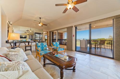 Waikoloa Apartment | Luxurious Penthouse Oasis ~ Golf & Ocean Views