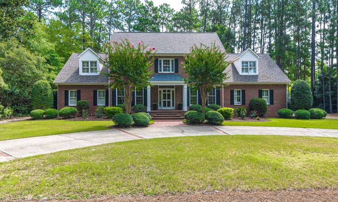 Pinehurst House | Luxurious Pinehurst Home close to everything.