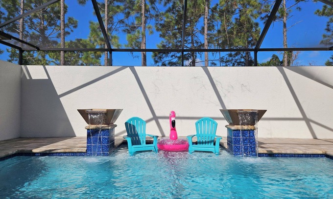 Brooksville House | Luxurious pool oasis by the springs