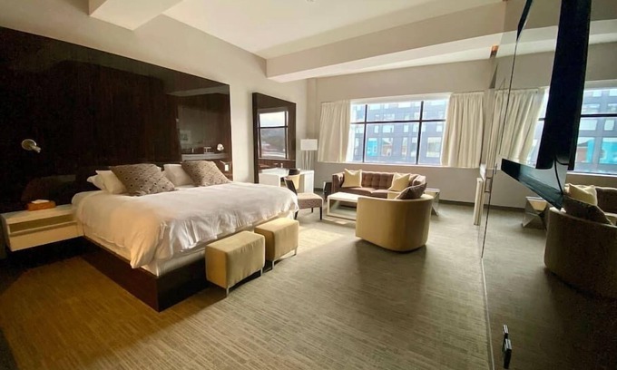 Downtown St. John's House | Luxurious private downtown room