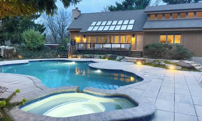 Mcafee House | Luxurious/Private-Heated pool, Hot tub & Tennis/Golf/Ski in-Ski Out Mnt. Creek