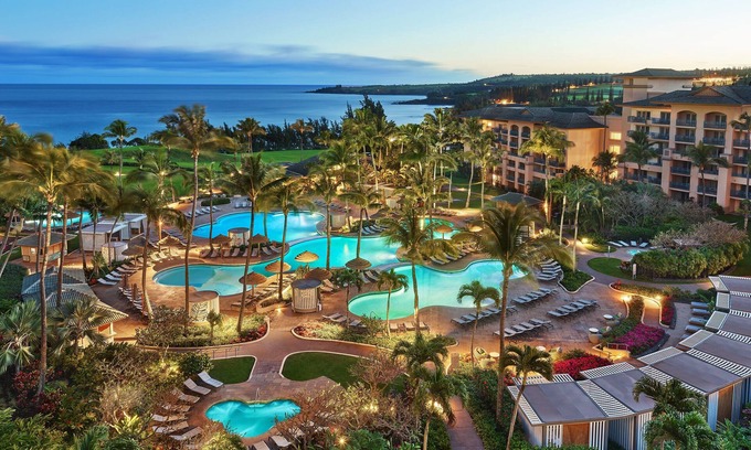 Kapalua Resort | Luxurious, Private & Spacious 2,500 sq.ft. Oceanfront Residence in Kapalua, Maui