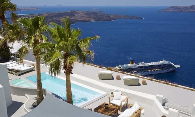 Firostefani Villa | Luxurious private villa with 3 bedrooms, private pool and amazing views