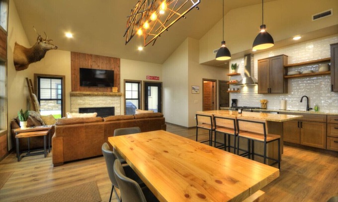 Red Lodge House | Luxurious Red Lodge Retreat