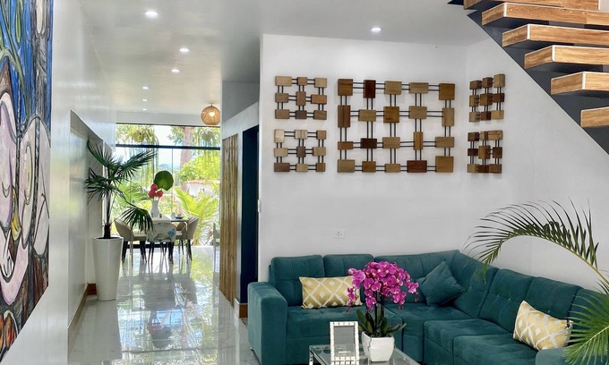 Rioja House | Luxurious Residence With Kitchen, Washer and Dryer with Views In the Center