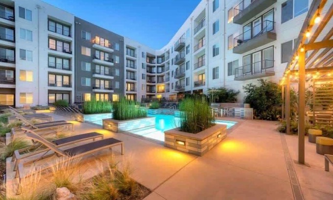 Richardson Apartment | Luxurious Retreat: 1-Bedroom King Suite w/Ameniti