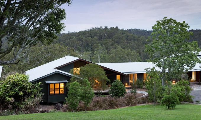 Pullen Vale House | Luxurious retreat in Pullenvale