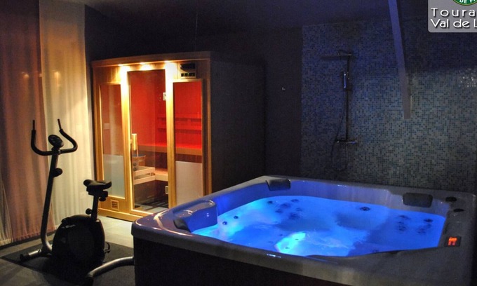 Benais Cottage | Luxurious Retreat in Loire Valley: Spa, Sauna, Fitness, Family-Friendly, Close to Castles and Vineyards