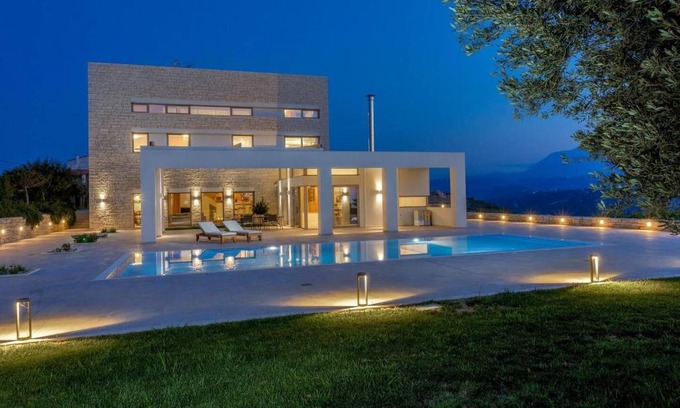 Archanes Villa | Luxurious Retreat Villa in Heraklion Crete