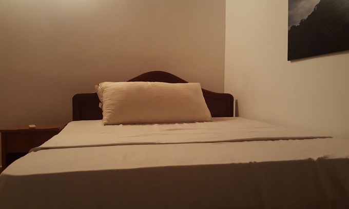 Sri Jayawardenepura Kotte House | Luxurious Self catering Villa