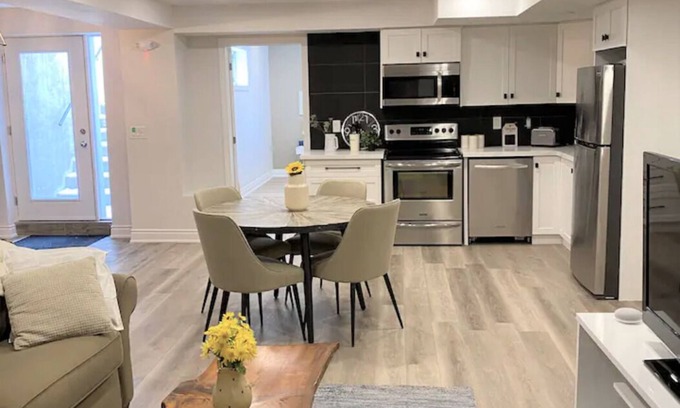 Sheridan Apartment | Luxurious, spacious, Independent 2 Bedrooms 2 baths with fireplace/free parking