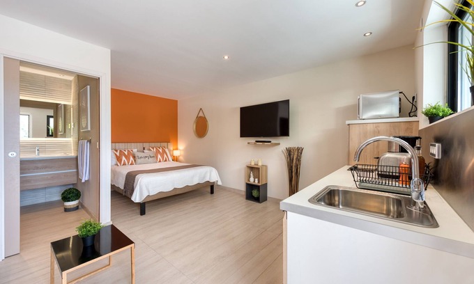 Grand Case Apartment | Luxurious studio in the heart of Grand Case, 20 meters from the beach, studio 2