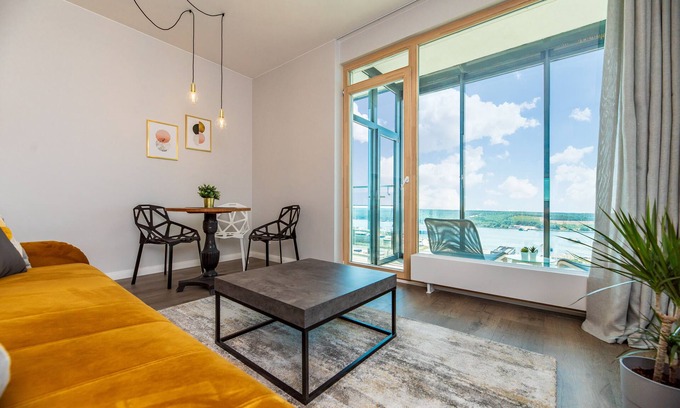 Klaipeda Apartment | ★Luxurious Studio★ | ♕King Bed, Balcony, Sea View