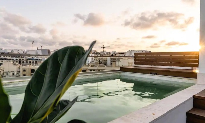 Msida Apartment | Luxurious & Stylish Penthouse with Private Pool