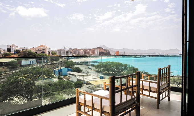 Mindelo Apartment | Luxurious three-room apartment fully equipped with sea and beach view.