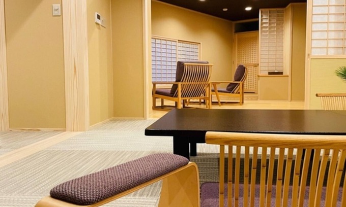 Kurobe House | Luxurious time spent in a guest room with an open/Kurobe Toyama