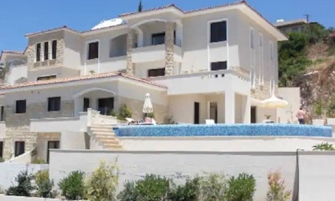 Peyia Town Apartment | Luxurious, top floor apartment with infinity pool. and stunning panoramic views