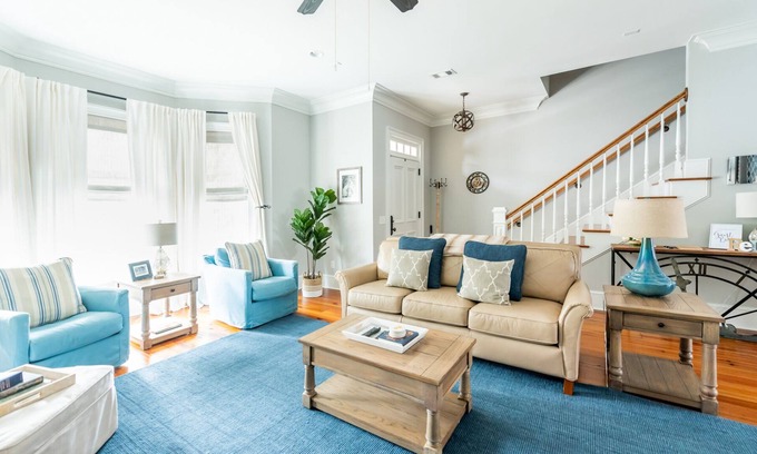 Historic Downtown Savannah House | Luxurious Townhome Near Forsyth Park with Private Parking by Lucky Savannah