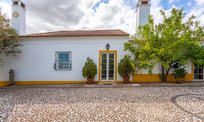Redondo Villa | Luxurious Traditional Farmhouse on Alentejano Cork Farm