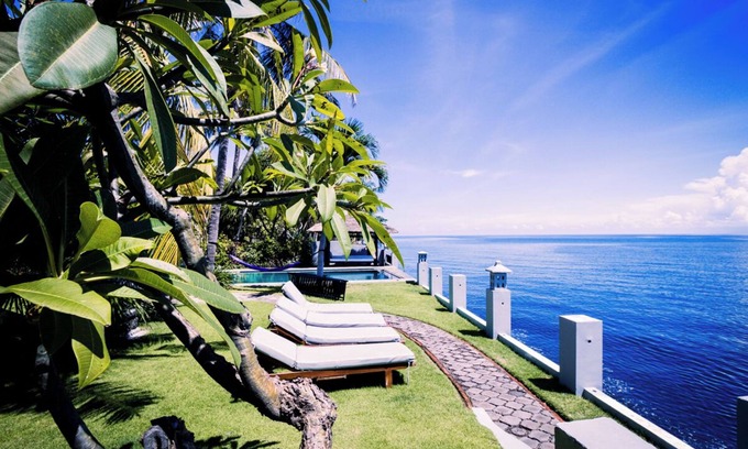 Bukti Villa | Luxurious & Tranquil Beachfront Oasis ~ snorkeling
