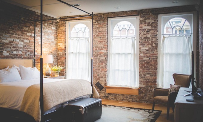 Danville Apartment | Luxurious Two Bedroom Loft Apartment in the Heart of Downtown Danville KY!