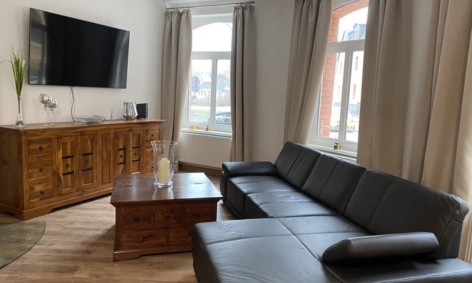 Greiz Apartment | Luxurious vacation apartment in the middle of the park and castle town of Greiz