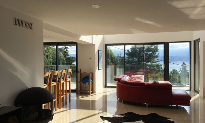 Le Bourget-du-Lac Villa | Luxurious Villa Overlooking Lac Bourget