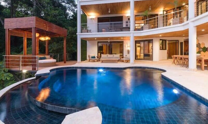 Manuel Antonio Villa | Luxurious Villa near Manuel Antonio National Park