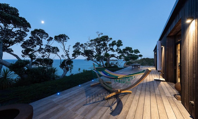 Whananaki North Villa | Luxurious Villa nestled above Moureeses Bay, Northland, New Zealand