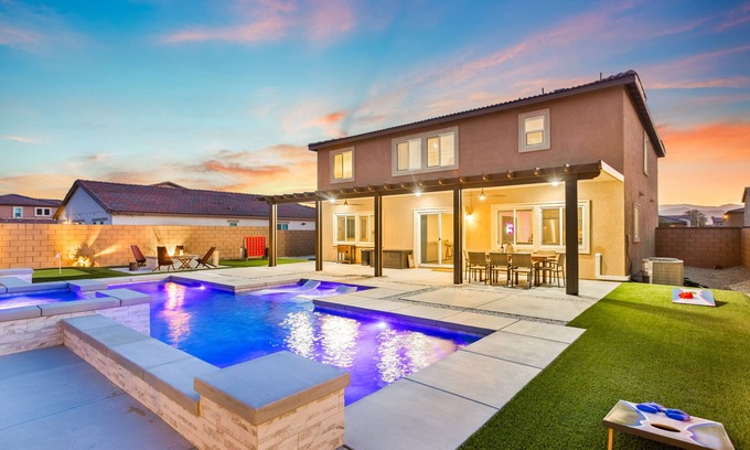 Coachella House | Luxurious Villa, Pool/Spa, Fire Pit & Games
