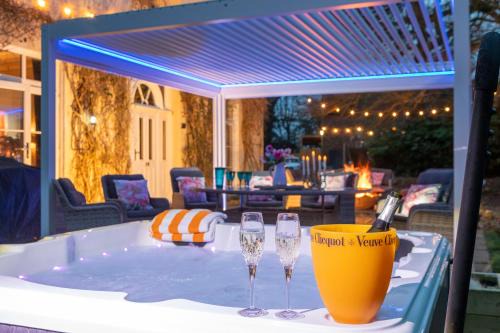 Bromsash Villa | Luxurious Villa with 8 Bedrooms in Ross-on-Wye