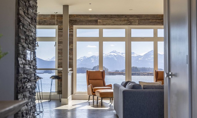 Sitka House | Luxurious Waterfront Living in Sitka