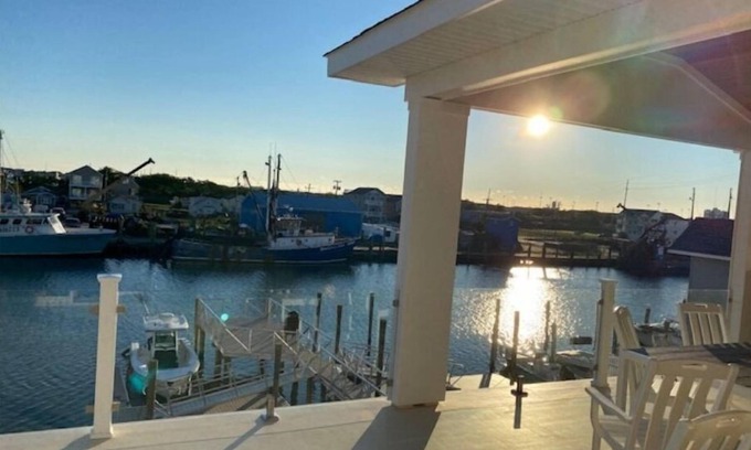 Wildwood House | Luxurious Waterfront New Construction Home w/Elevator