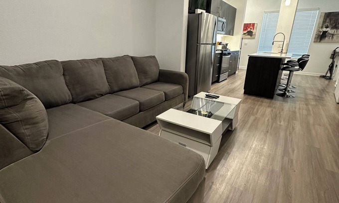 Irvine Business Complex Apartment | Luxury 1 bd Private Apartment