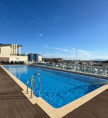 Gibraltar Apartment | Luxury 1 bed with Pool and Sea Views