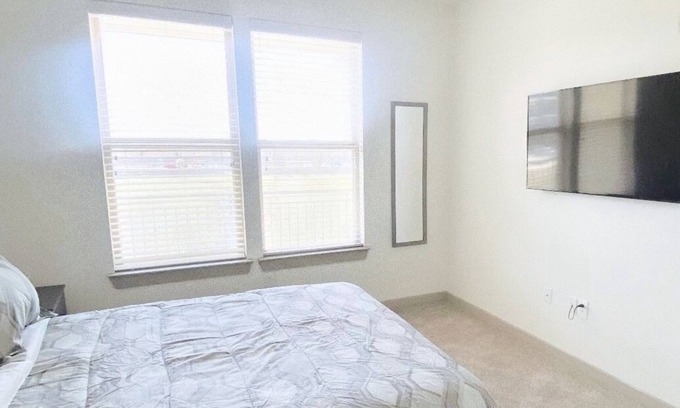 Frisco Apartment | Luxury 1 Bedroom Apartment