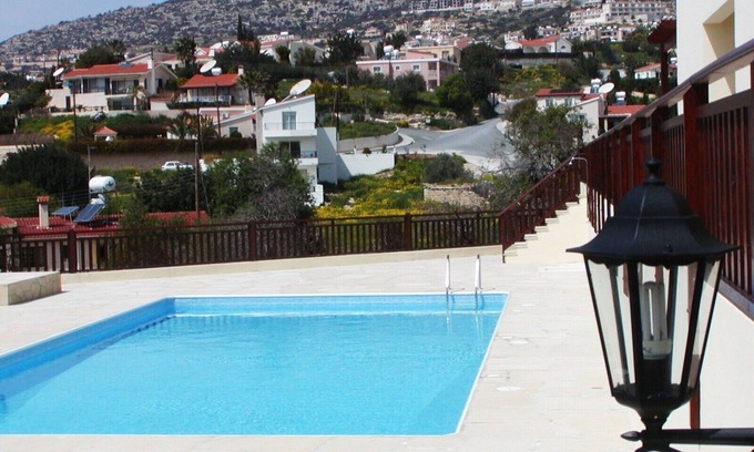 Peyia Town Apartment | Luxury 1 bedroom apartment (sleeps 4) with shared pool