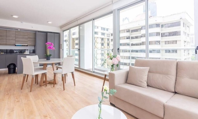 Marbella Condo | Luxury 1 bedroom apt free parking and balcony