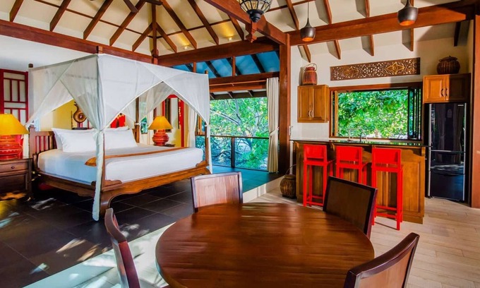 Nuea Khlong Villa | Luxury 1 Bedroom Pool Villa Baan Si Dang !!