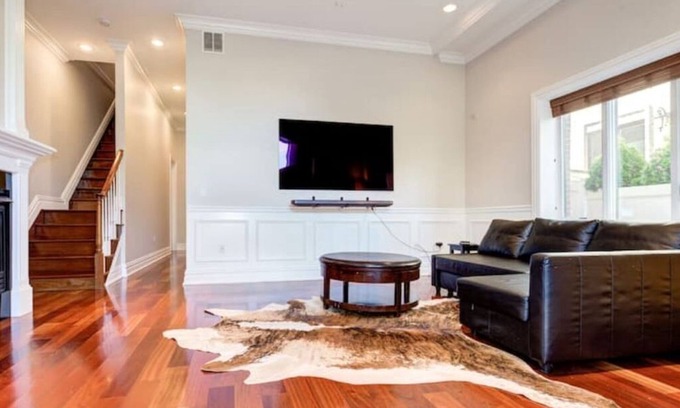 Edgewater Apartment | Luxury 1B/1B Apartment by Hudson – 10 mins to NYC