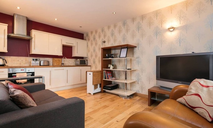 Prestwich Cabin | Luxury 1Bedroom Lodge(sleeps 4) in Prestwich