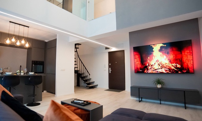 Sector 2 Apartment | Luxury 1BR Duplex Sleeps 4, Near Promenada Mall, 75” TV, Fast WiFi, Sector 2