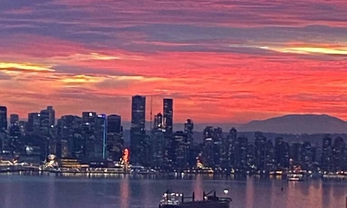 Central Lonsdale Condo | Luxury 2 Bedroom 2 Bath Condo – In the heart of North Vancouver