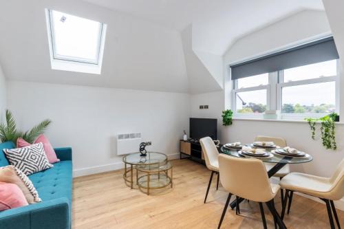 Leatherhead Apartment | Luxury 2-Bedroom Apartment, Leatherhead, Sleeps 4