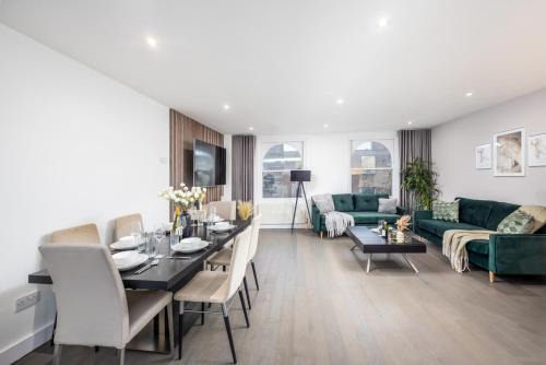 Islington Apartment | Luxury 2 Bedroom Apartment next to Angel