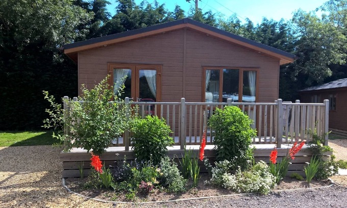 King's Lynn House | Luxury 2 Bedroom Lodge (sleeps 5)