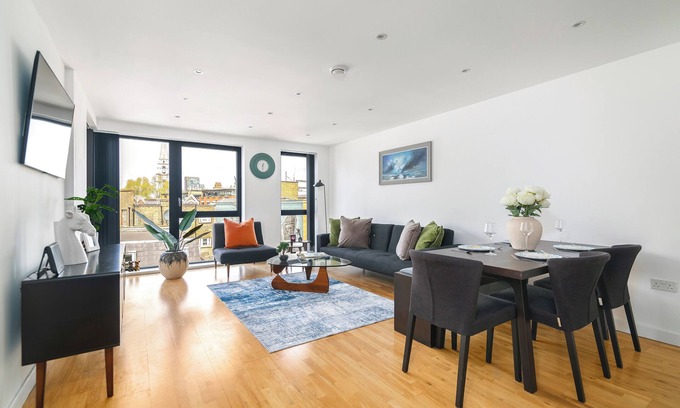 Portsoken Apartment | Luxury 2-Bedroom Penthouse in Central London