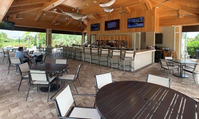 Osprey Condo | LUXURY 2BD/2B HUGE CONDO,1ST Floor, Garage, close beach, PALMER RANCH